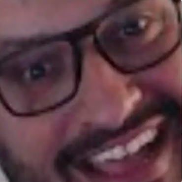 Emote Creepy Smile